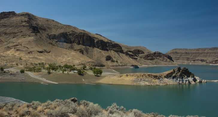 Lake Owyhee State Park - Oregon State Parks